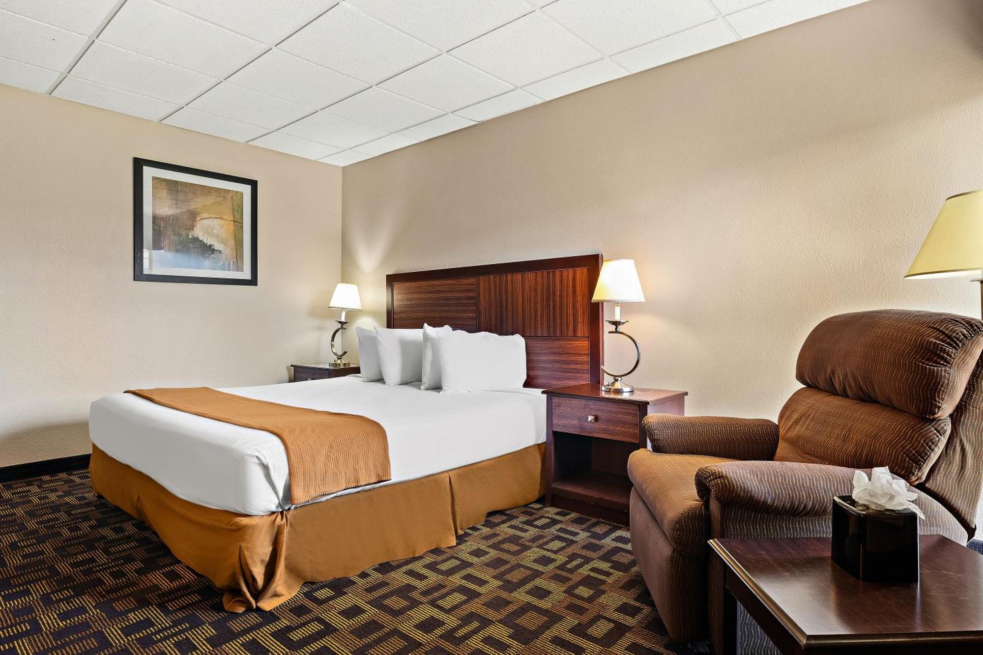 Rodeway Inn McPherson エクステリア 写真